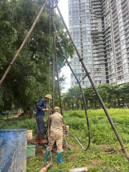 Thi công khoan khảo sát địa chất Dự án nhà để xe Ecopar - Khu Đô thị Ecopark tại Văn Giang, Hưng Yên.
