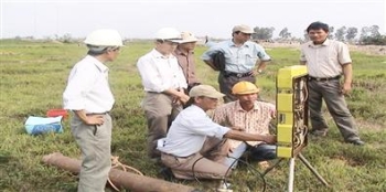 Thí nghiệm nén ngang công trình Khách sạn dầu khí tài Mễ Trì Hà Nội