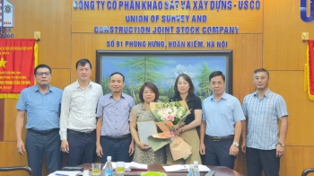 Công ty USCO trao Quyết định các bổ nhiệm cán bộ.